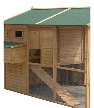 Grand poulailler bois XXL pour 15 poules. Volière couverte avec rampe d'accès accessible aux poules naines et aux poussins.