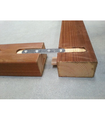 Sablières bois pour Poulaillers . ceinture qui stabilise votre poulailler au sol.