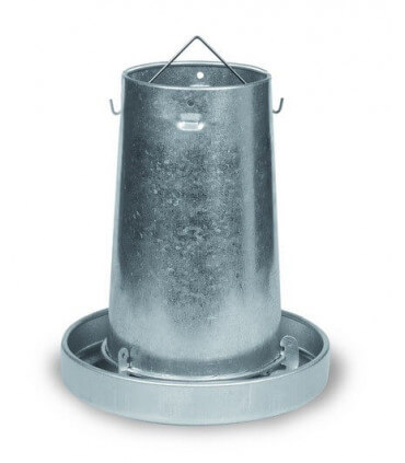 Trémie galva 10 kg avec suspension. mangeoire pour les poules et volailles à bec pointu. vue sans le couvercle.