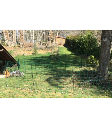 Filet pour parc à volaille, modulable et deplaçable. Idéal pour réaliser un enclos aux poules pondeuses.