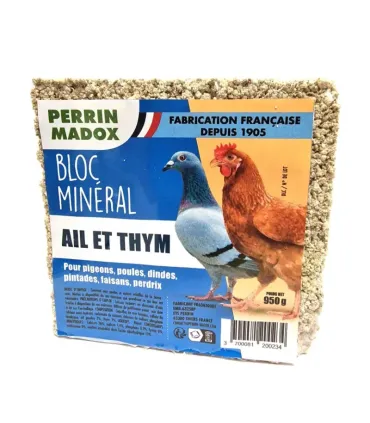 bloc minéraux ail et thym pour l’équilibre alimentaire des volailles et des pondeuses.