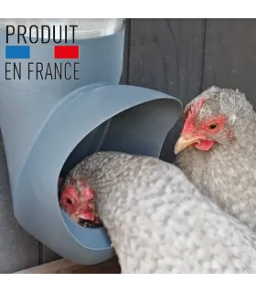 cocobol, mangeoire poules a suspendre, anti-rats, anti gaspillage et anti-oiseaux.