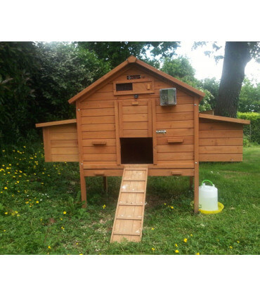 poulailler bois pilotis de Magguy  pour 6-8 poules pondeuses dans le jardin écologique